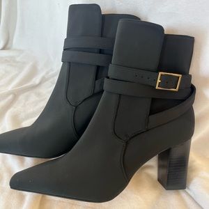 Rare New STUNNING The Bombshell Good American Boots Size 9